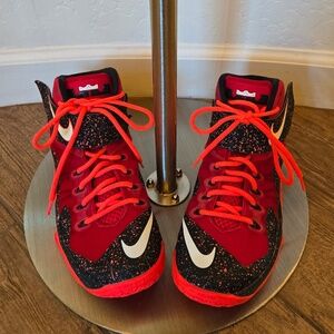 Mens Nike "Zoom Soldier 8" Lebron Basketball Shoes